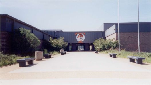 Tabb High School

Photo courtesy of Lynn Brenzel-Radojevic